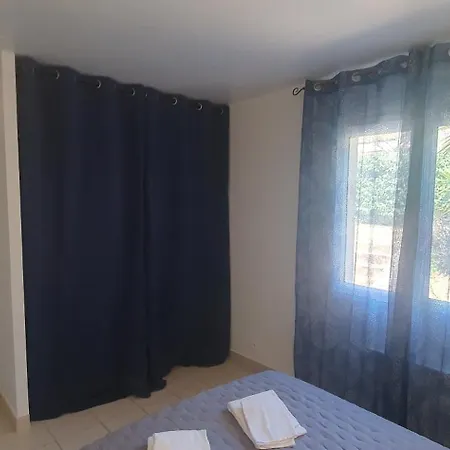 Σπίτι διακοπών Mini - T2 Climatise, Proche Des Plages