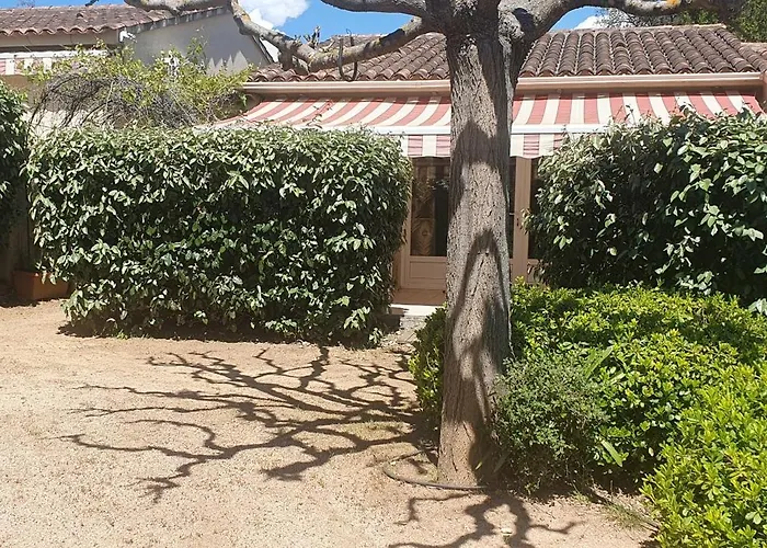 Mini - T2 Climatise, Proche Des Plages